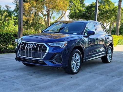 2025 Audi Q3 S line Premium