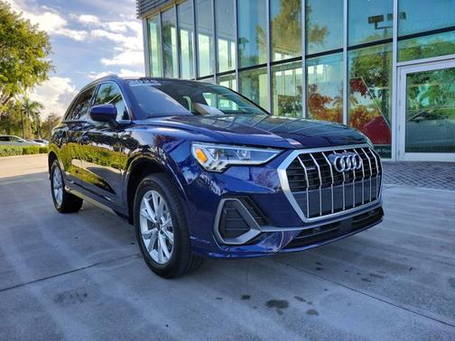 2025 Audi Q3 S line Premium