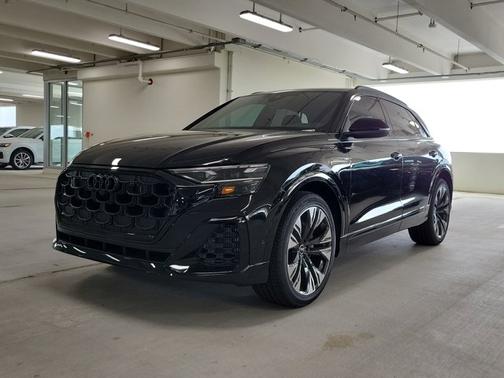 2025 Audi Q8 Premium Plus