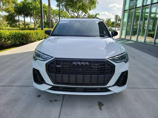 2025 Audi Q3 S line Premium Plus