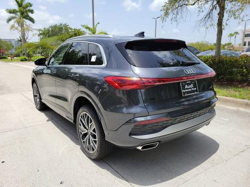 2025 Audi Q5 Premium Plus