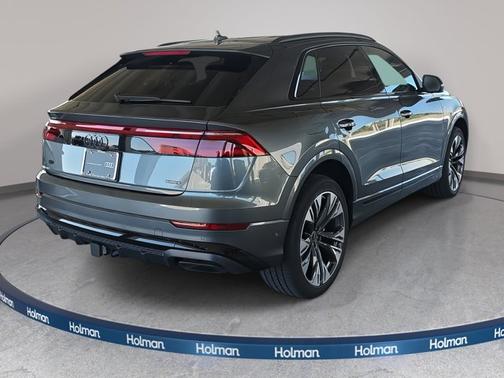 2025 Audi Q8 Premium Plus