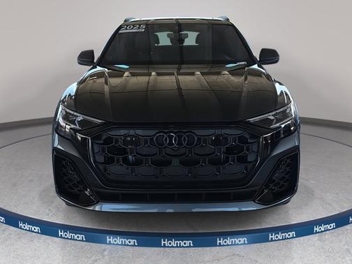2025 Audi Q8 Premium Plus