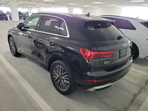 2022 Audi Q3 Premium