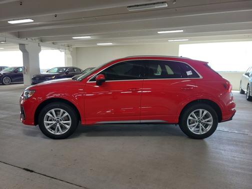 2025 Audi Q3 S line Premium