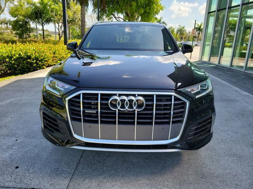 2022 Audi Q7 Premium