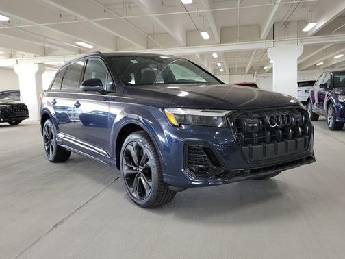 2025 Audi Q7 Premium Plus
