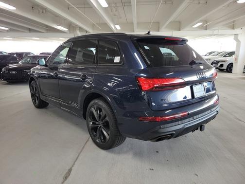 2025 Audi Q7 Premium Plus