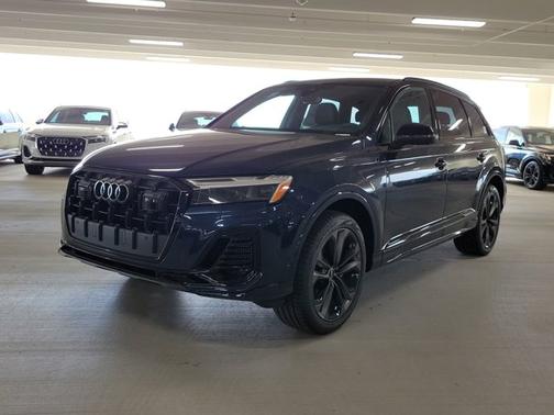 2025 Audi Q7 Premium Plus