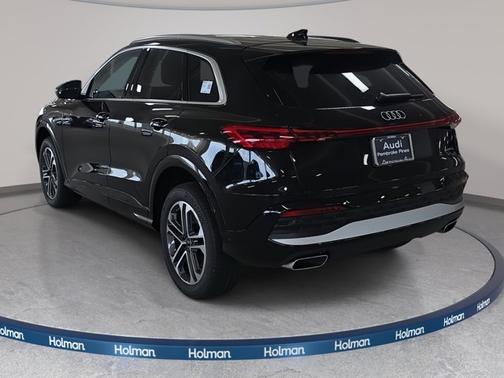 2025 Audi Q5 Premium