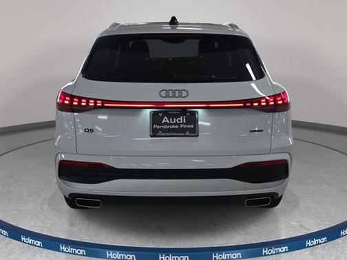 2025 Audi Q5 Premium