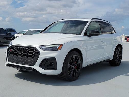 2025 Audi SQ5 Premium Plus