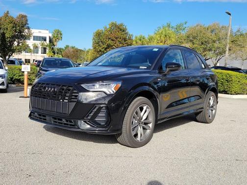 2025 Audi Q3 S line Premium