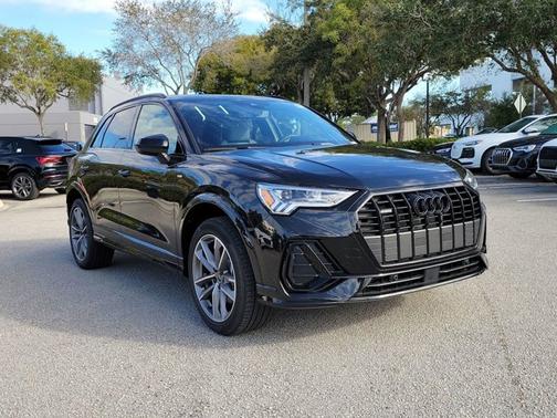 2025 Audi Q3 S line Premium
