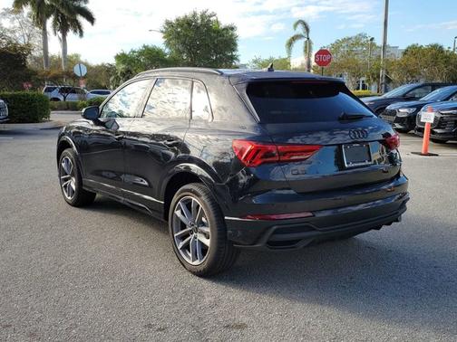 2025 Audi Q3 S line Premium