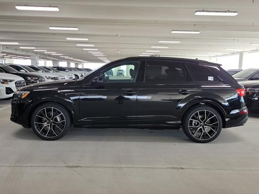 2025 Audi Q7 Premium Plus