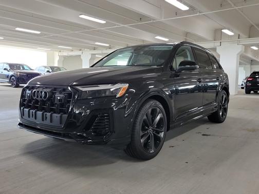 2025 Audi Q7 Premium Plus