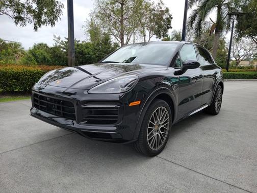 2022 Porsche Cayenne E-Hybrid