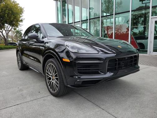 2022 Porsche Cayenne E-Hybrid