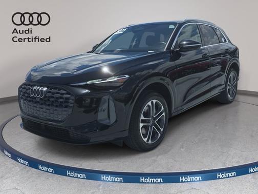 Mythos Black Metallic 2025 Audi Q5 Premium TFSI quattro S tronic