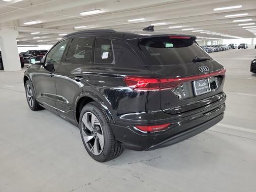 2025 Audi Q6 e-tron Premium Plus