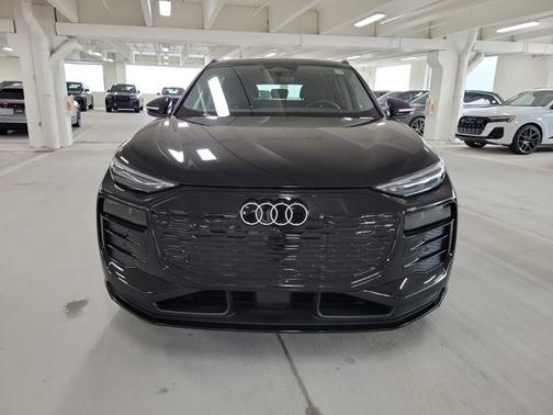2025 Audi Q6 e-tron Premium Plus