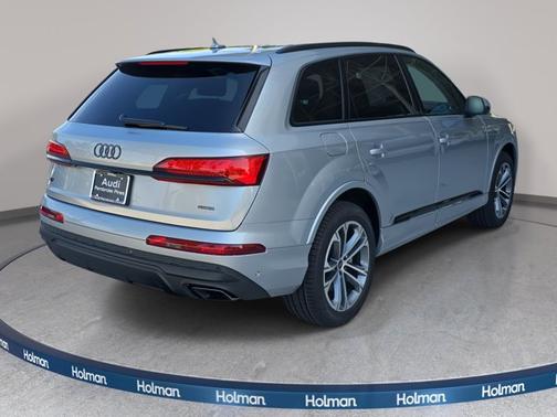 2026 Audi Q7 Premium Plus
