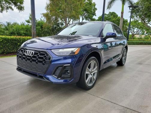 2025 Audi Q5 S line Premium