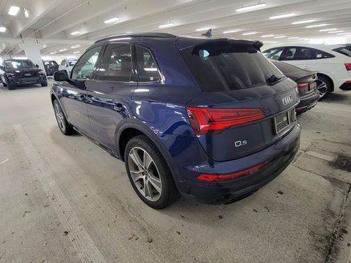 2025 Audi Q5 S line Premium