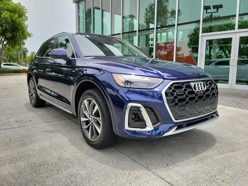 2023 Audi Q5 S line Premium Plus