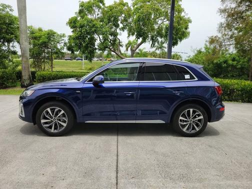 2023 Audi Q5 S line Premium Plus