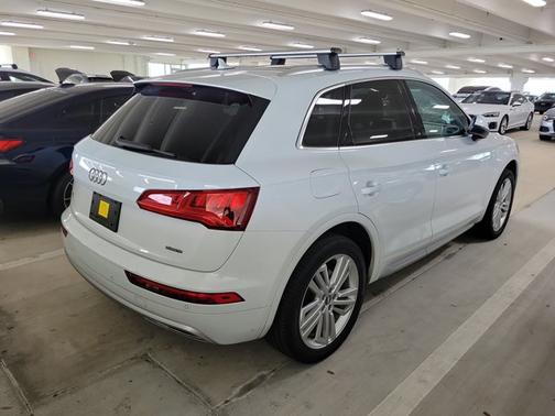 2019 Audi Q5 Premium Plus
