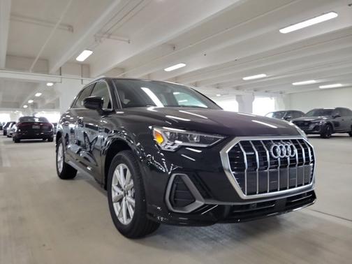 2025 Audi Q3 S line Premium