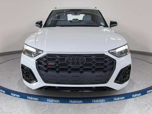 2025 Audi SQ5 Premium Plus