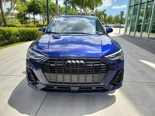 2025 Audi Q3 S line Premium