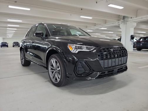 2025 Audi Q3 S line Premium