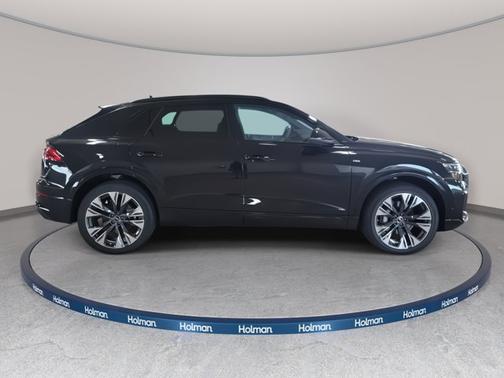 2025 Audi Q8 Premium Plus