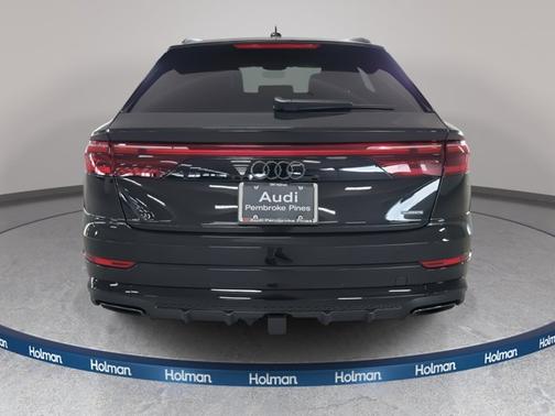 2025 Audi Q8 Premium Plus