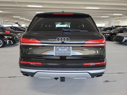 2025 Audi Q7 Premium Plus