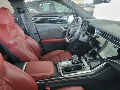 2022 Audi SQ7 Prestige