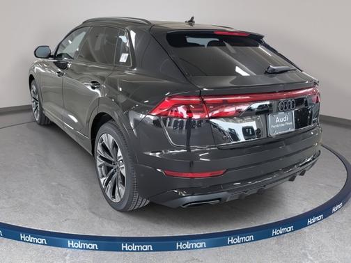 2025 Audi Q8 Premium Plus