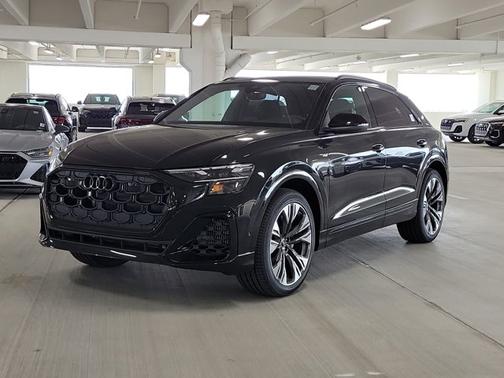 2025 Audi Q8 Premium Plus
