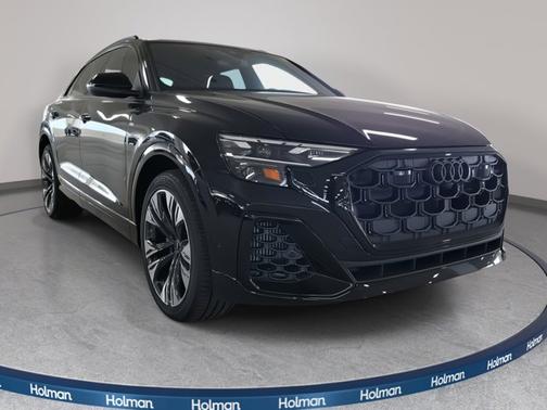 2025 Audi Q8 Premium Plus