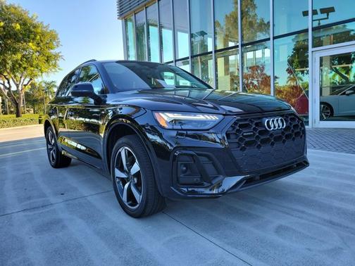 2023 Audi Q5 S line Prestige
