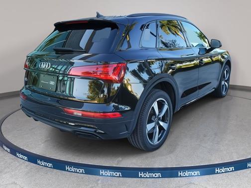 2023 Audi Q5 S line Prestige