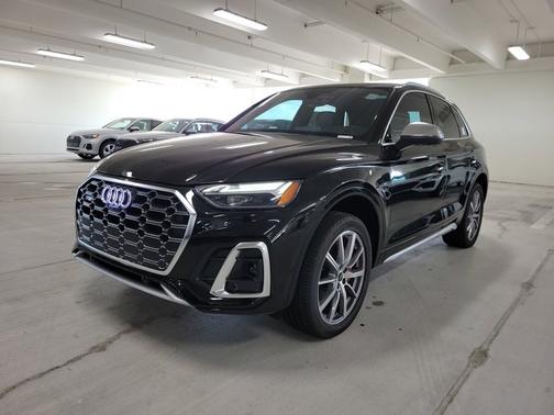 2025 Audi SQ5 Premium Plus