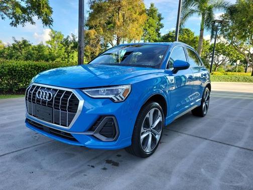 2020 Audi Q3 S line Prestige