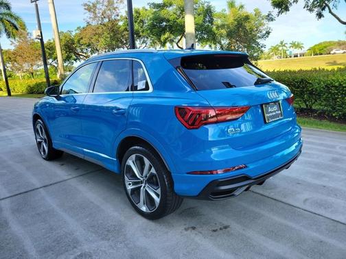 2020 Audi Q3 S line Prestige