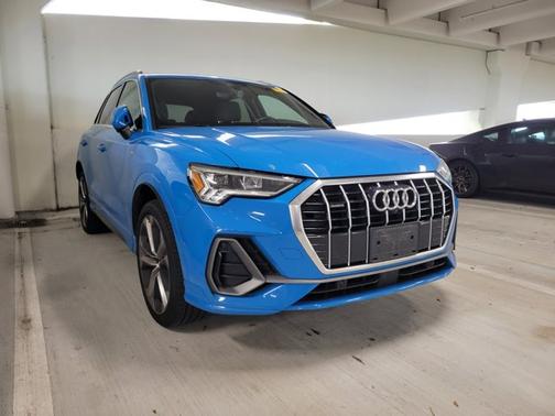 2020 Audi Q3 S line Prestige