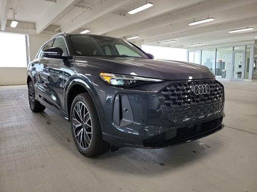 2025 Audi Q5 Premium Plus